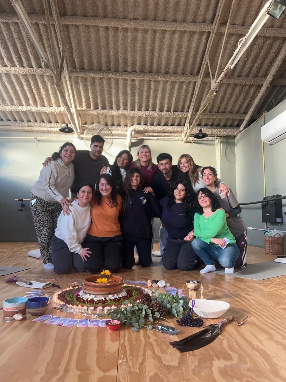Grupo reunido luego de una experiencia presencial